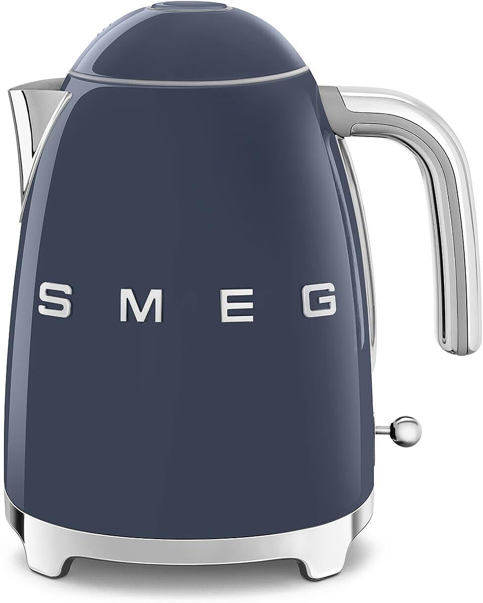 Smeg, KLF03NBEU 1.7 l Wasserkocher, Automatische Abschaltung bei 100 °C, 2400 W Leistung, Soft-Opening-Kannenverschluss, Rutschfeste Stellfüße